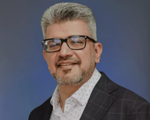 Daniel Brooks - E-commerce Operations Lead